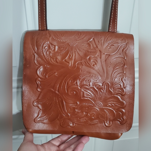 Patricia Nash Granada Leather Embossed Crossbody Western Tan Like new - Picture 1 of 16